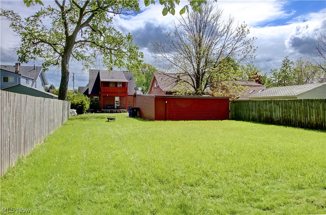 16912 Chatfield Avenue Cleveland OH 44111