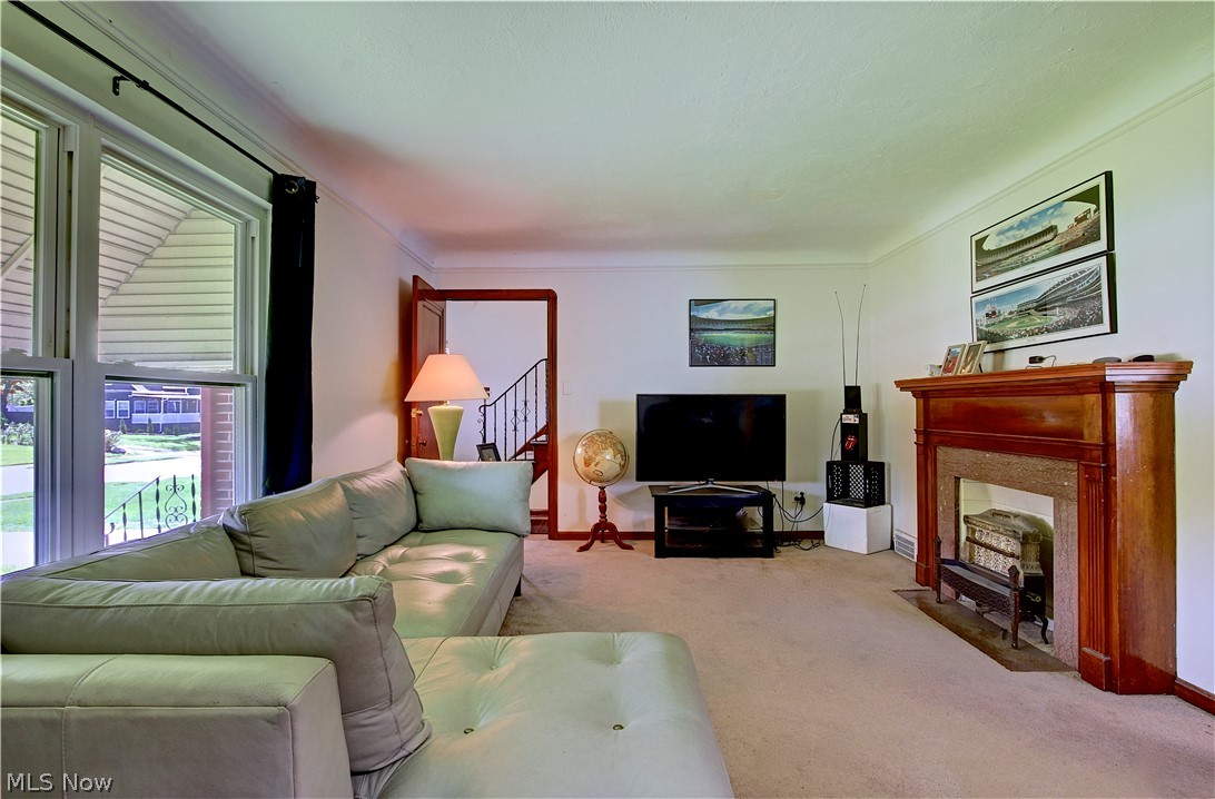 16912 Chatfield Avenue Cleveland OH 44111