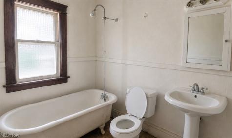 12905 Forest Avenue Cleveland OH 44120