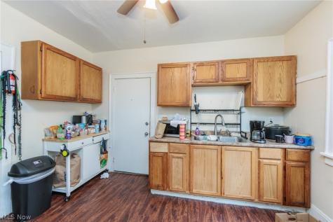 3608 E 147th Cleveland OH 44120