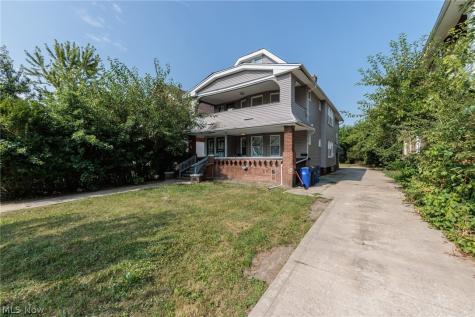 3608 E 147th Cleveland OH 44120