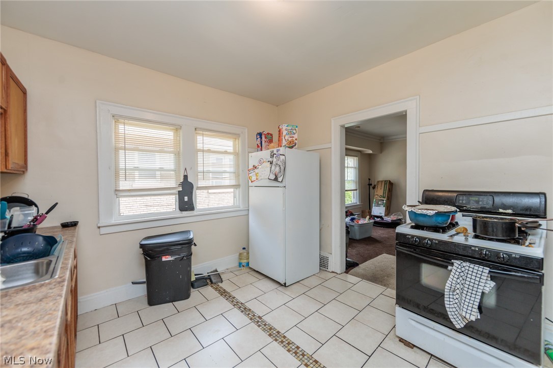 3608 E 147th Cleveland OH 44120