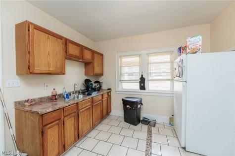 3608 E 147th Cleveland OH 44120