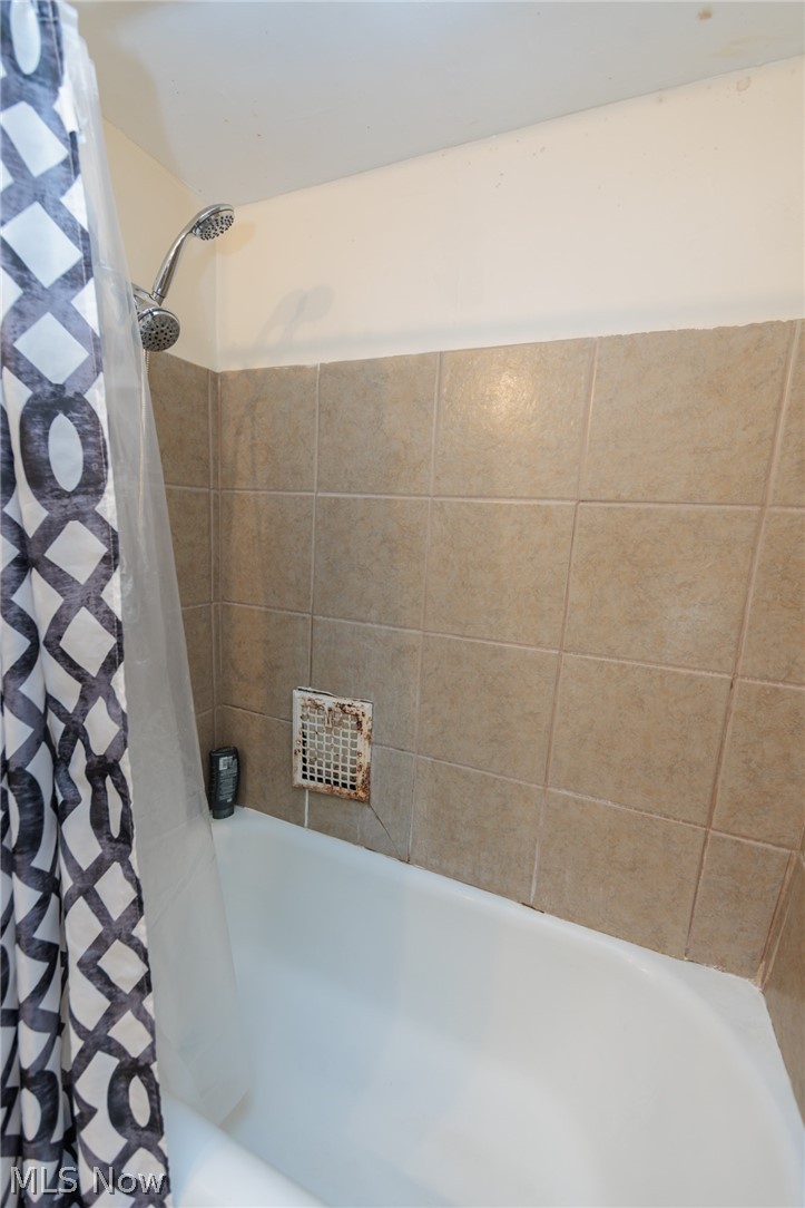 3608 E 147th Cleveland OH 44120