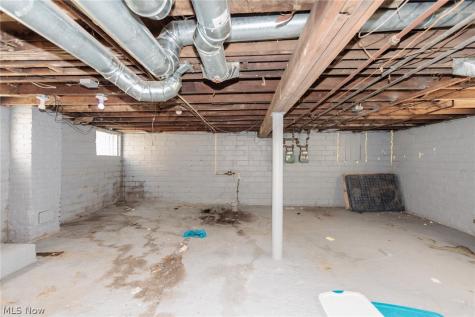 3608 E 147th Cleveland OH 44120