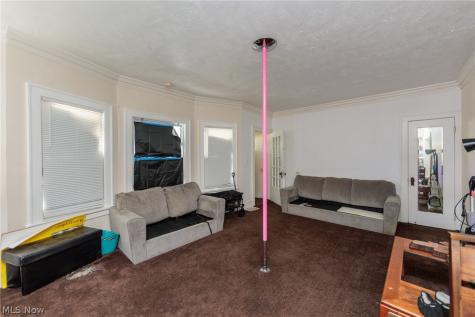 3608 E 147th Cleveland OH 44120