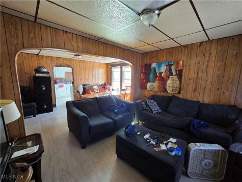 3283 W 48th Street Cleveland OH 44102