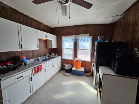3283 W 48th Street Cleveland OH 44102