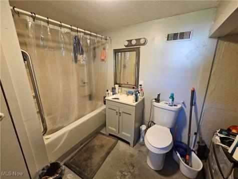 3283 W 48th Street Cleveland OH 44102