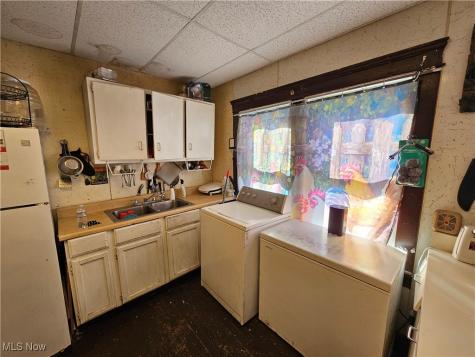 3283 W 48th Street Cleveland OH 44102