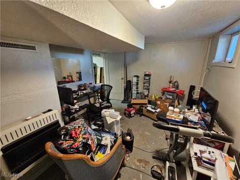 3283 W 48th Street Cleveland OH 44102