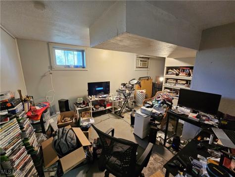 3283 W 48th Street Cleveland OH 44102