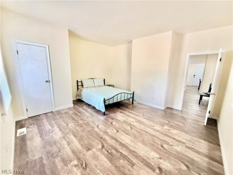 1235 Sinclair Avenue Steubenville OH 43952