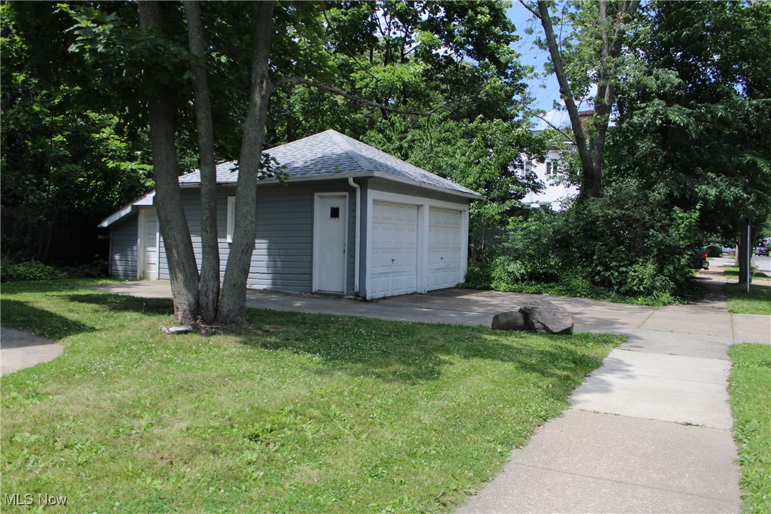 2100 Cottage Grove Drive Cleveland Heights OH 44118