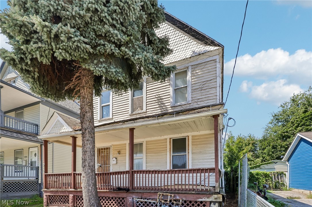 942 E 79th Street Cleveland OH 44103