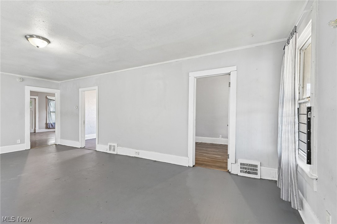 942 E 79th Street Cleveland OH 44103