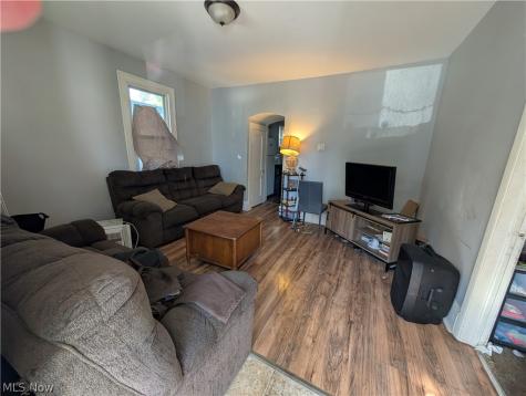 5603 Hege Avenue Cleveland OH 44105