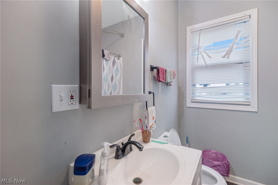 3469 W 45th Street Cleveland OH 44102