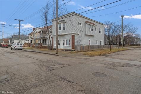 3469 W 45th Street Cleveland OH 44102