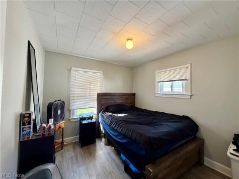 196 Henry Street Bedford OH 44146