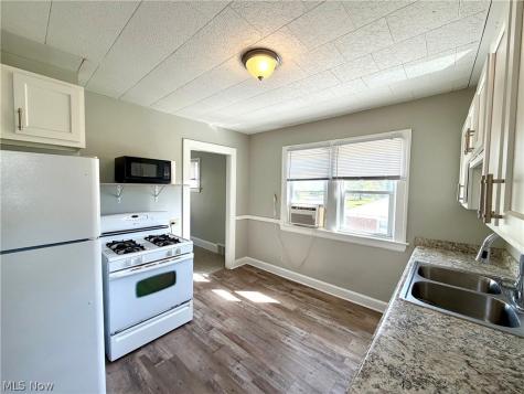 196 Henry Street Bedford OH 44146