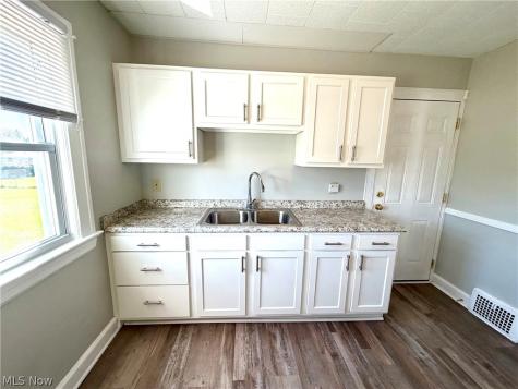 196 Henry Street Bedford OH 44146