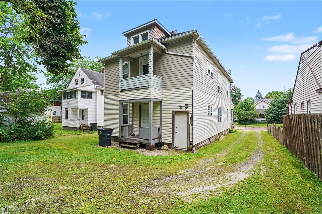 254-256 Lowell Avenue NE Warren OH 44483