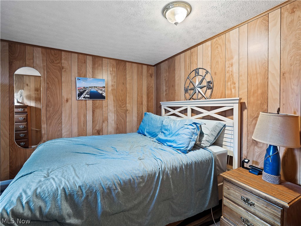 3130 N Carolina Street Port Clinton OH 43452