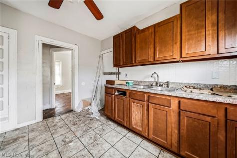 3317 E 139th Street Cleveland OH 44120