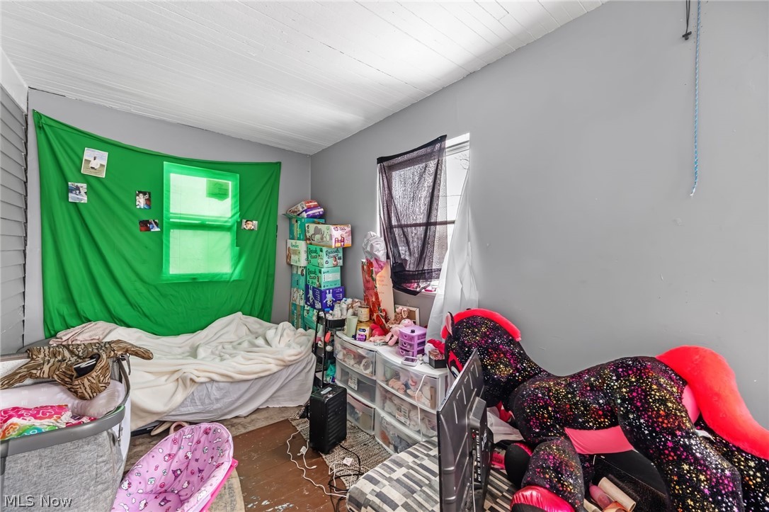 3978 E 55th Street Newburgh Heights OH 44105