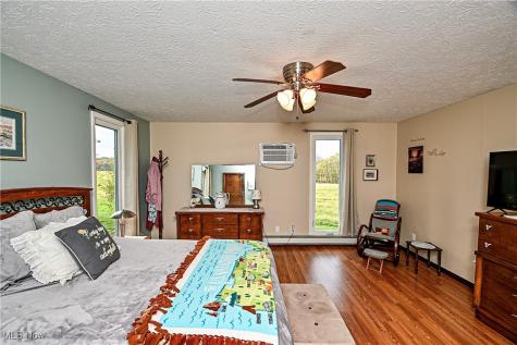 1392-1394 Koons Road North Canton OH 44720