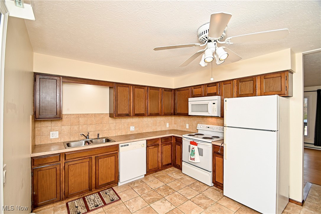 1392-1394 Koons Road North Canton OH 44720