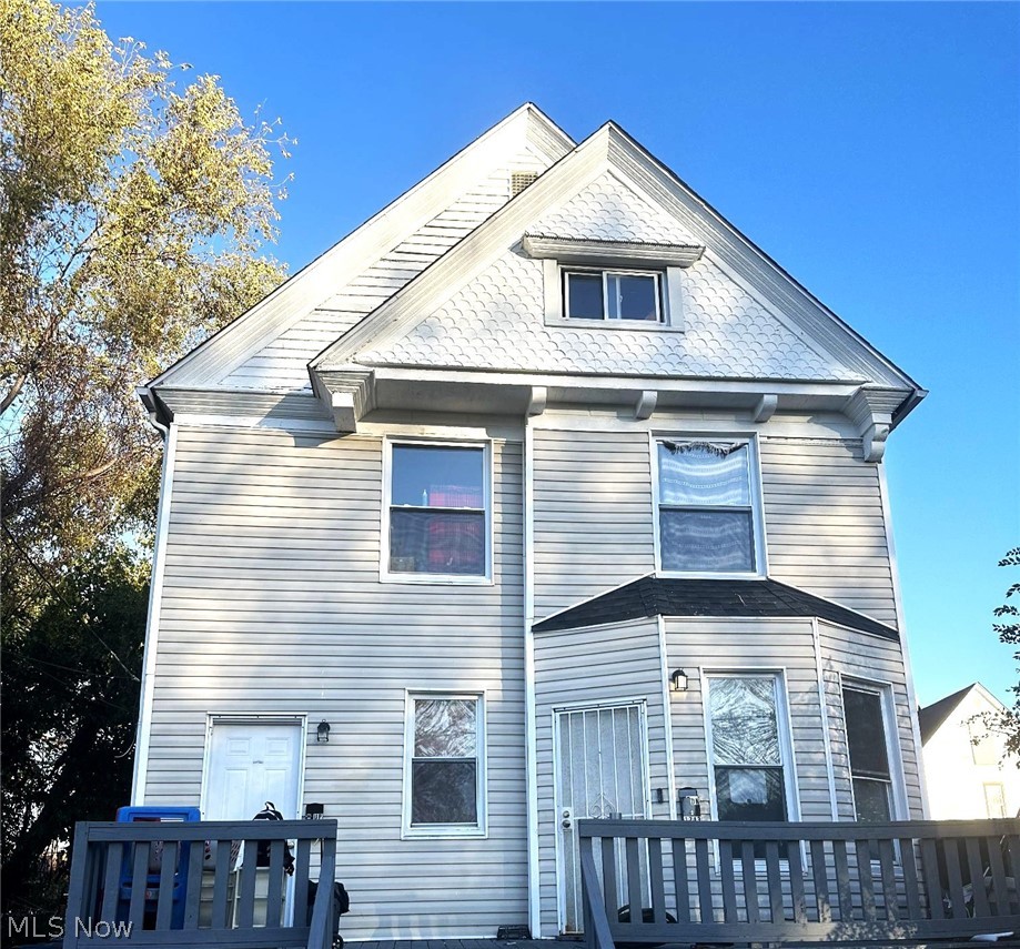 1713 E 69th Place Cleveland OH 44103