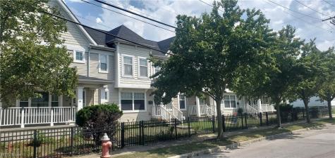 1713 E 69th Place Cleveland OH 44103