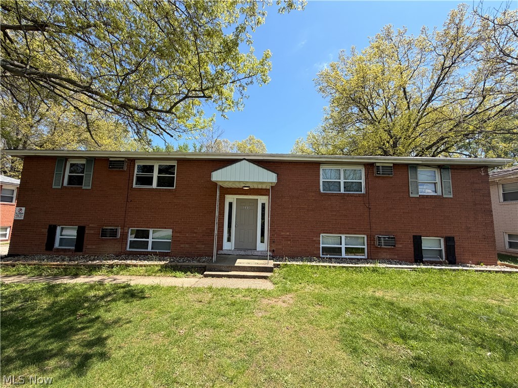223 Kendall Avenue Campbell OH 44405