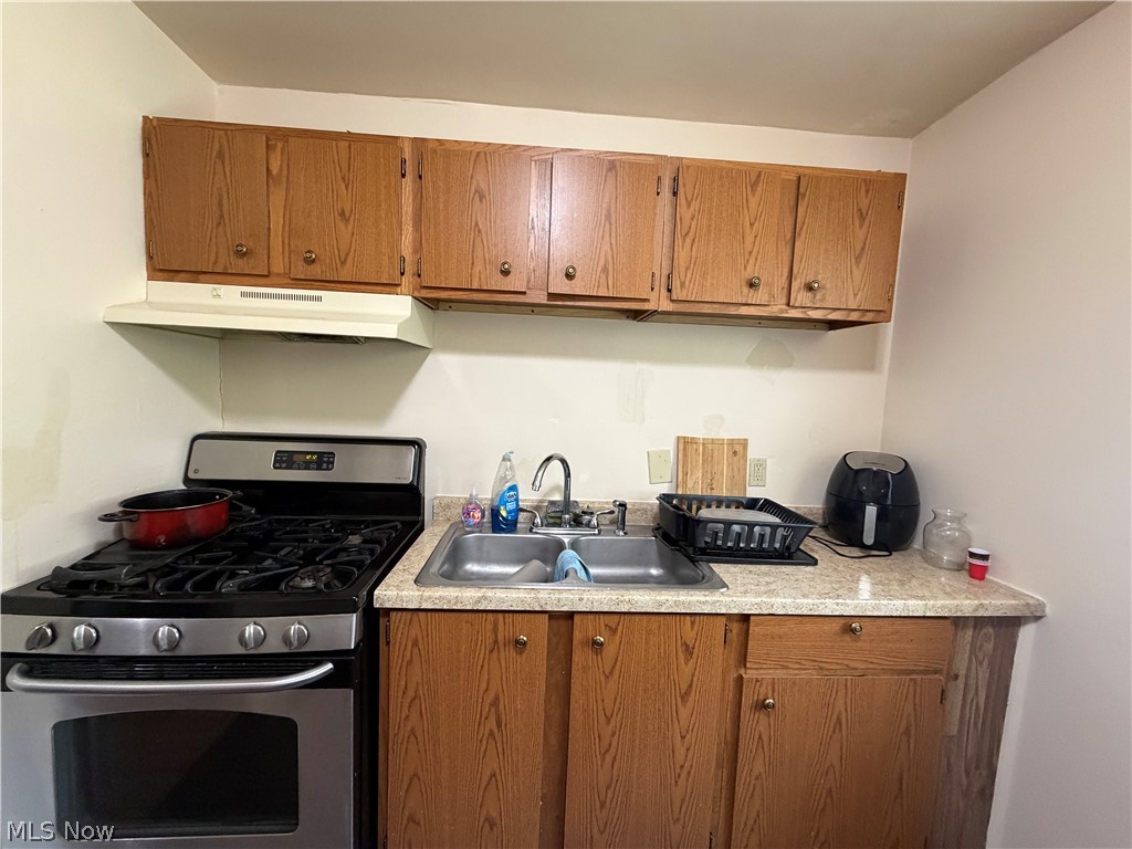 223 Kendall Avenue Campbell OH 44405
