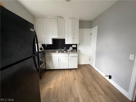 3334 E 146th Street Cleveland OH 44120