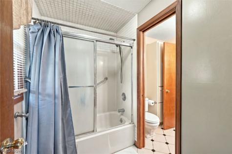 37952 French Creek Road Avon OH 44011