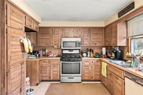 37952 French Creek Road Avon OH 44011