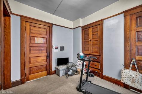3515 Daisy Avenue Cleveland OH 44109
