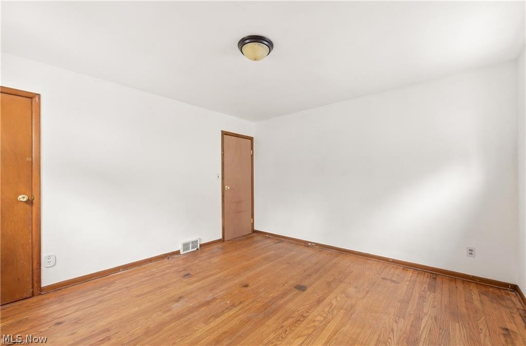 1530 Rockway Avenue Lakewood OH 44107