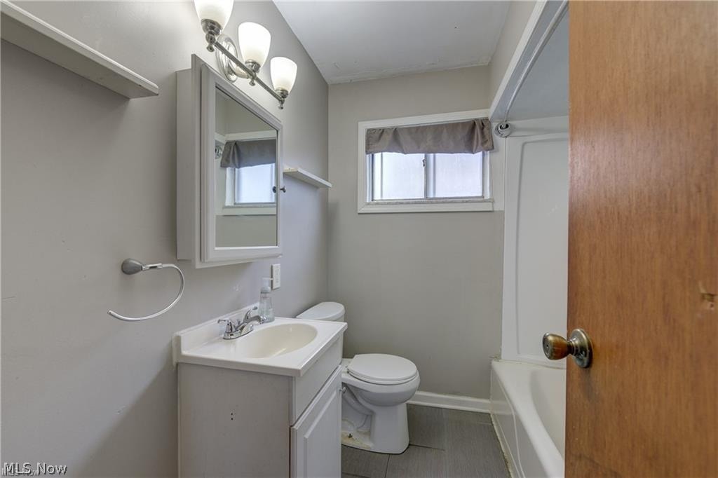 1530 Rockway Avenue Lakewood OH 44107