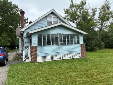 429 W Glenaven Avenue Youngstown OH 44511