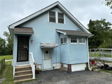429 W Glenaven Avenue Youngstown OH 44511