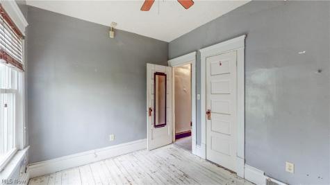41-43 S Bates Street Akron OH 44303