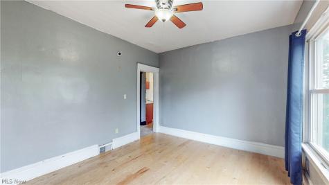 41-43 S Bates Street Akron OH 44303
