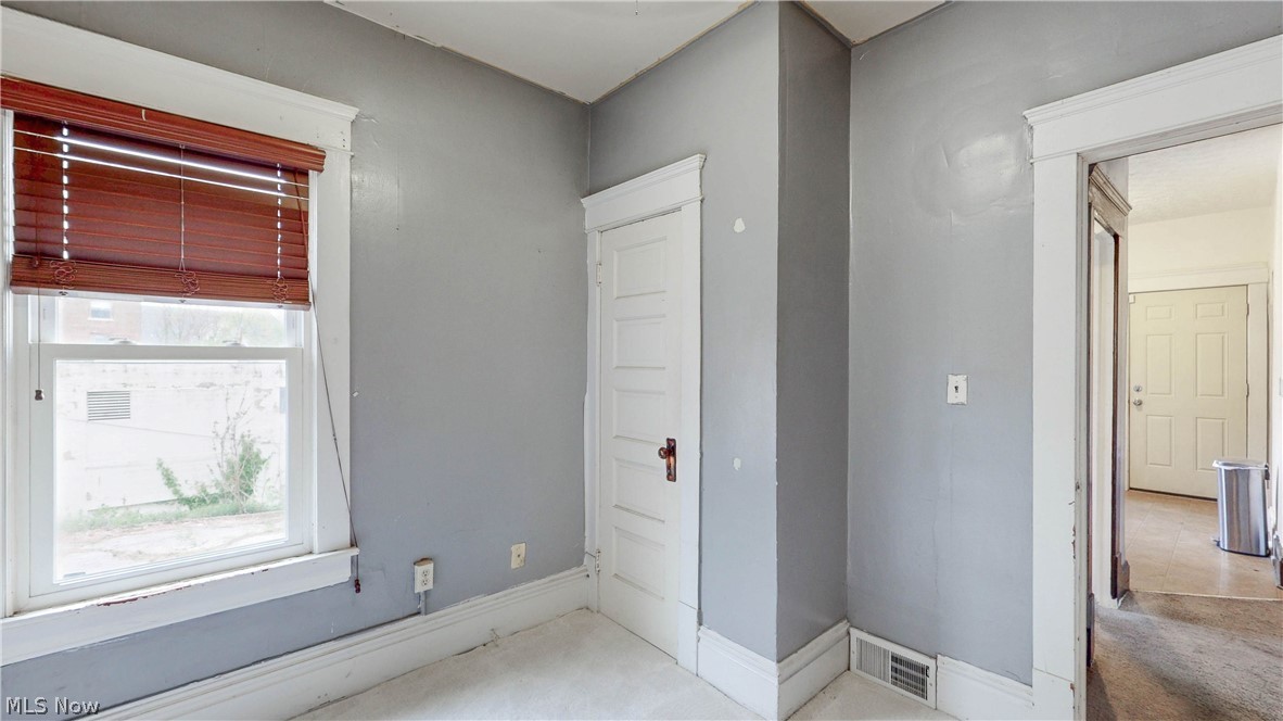 41-43 S Bates Street Akron OH 44303