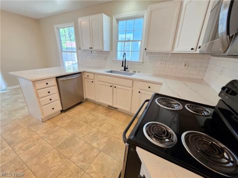 17409 Chagrin Boulevard Shaker Heights OH 44120