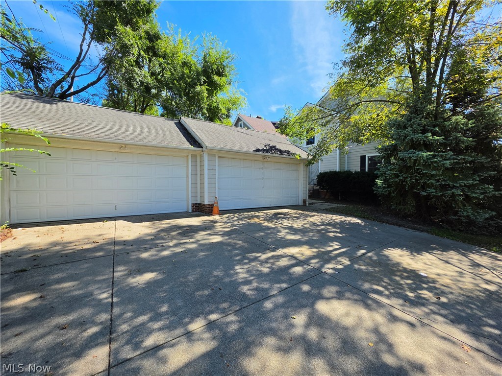 17409 Chagrin Boulevard Shaker Heights OH 44120