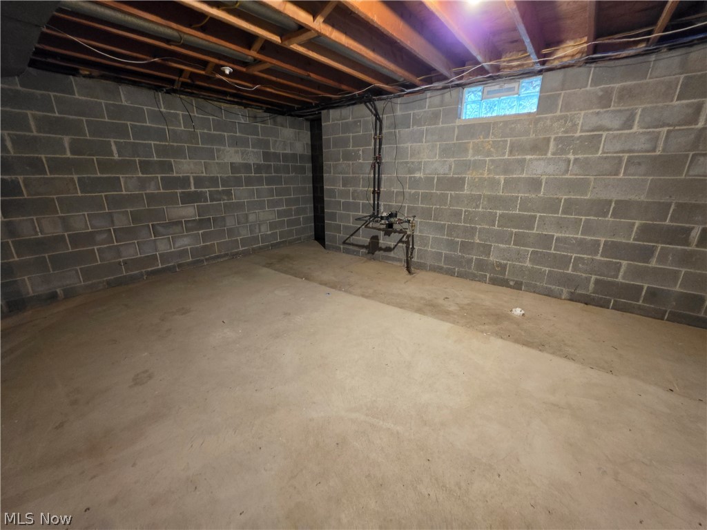 17409 Chagrin Boulevard Shaker Heights OH 44120